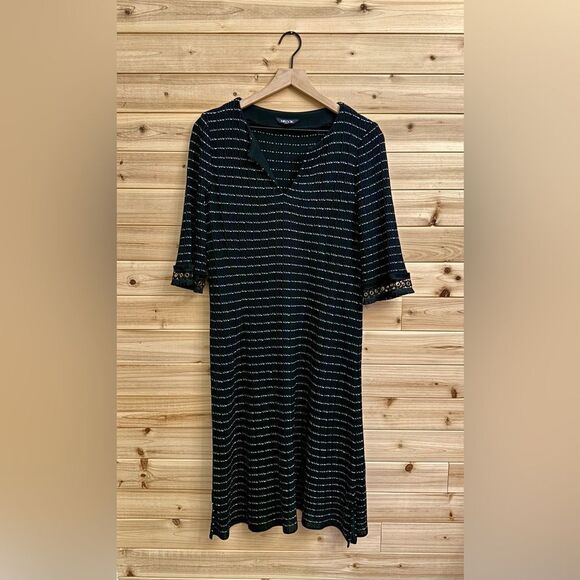 Misook Size Medium V Neck Striped Knit Knee Length Cocktail Dress LBD - Picture 1 of 12